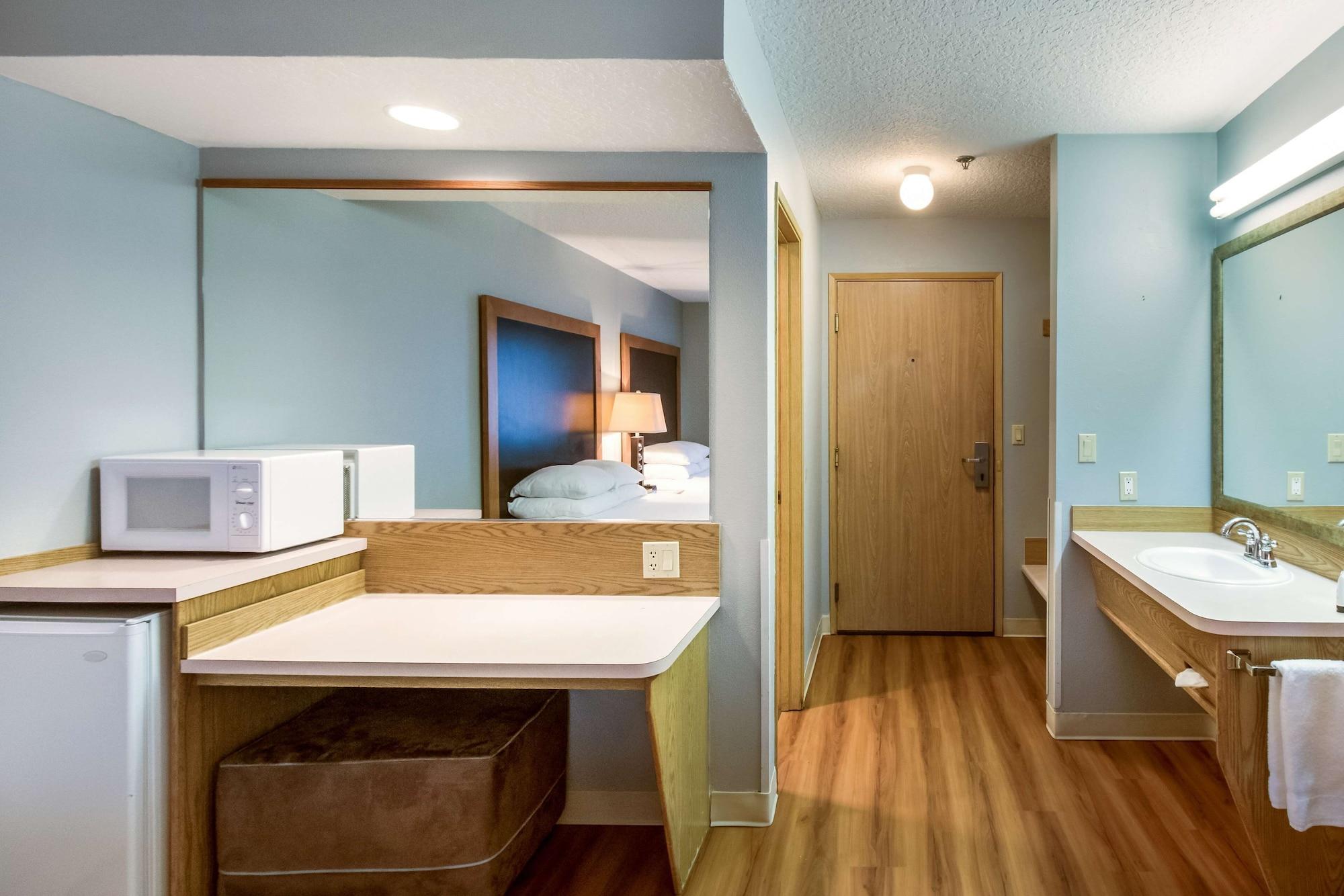 Red Lion Inn & Suites Сисайд Экстерьер фото