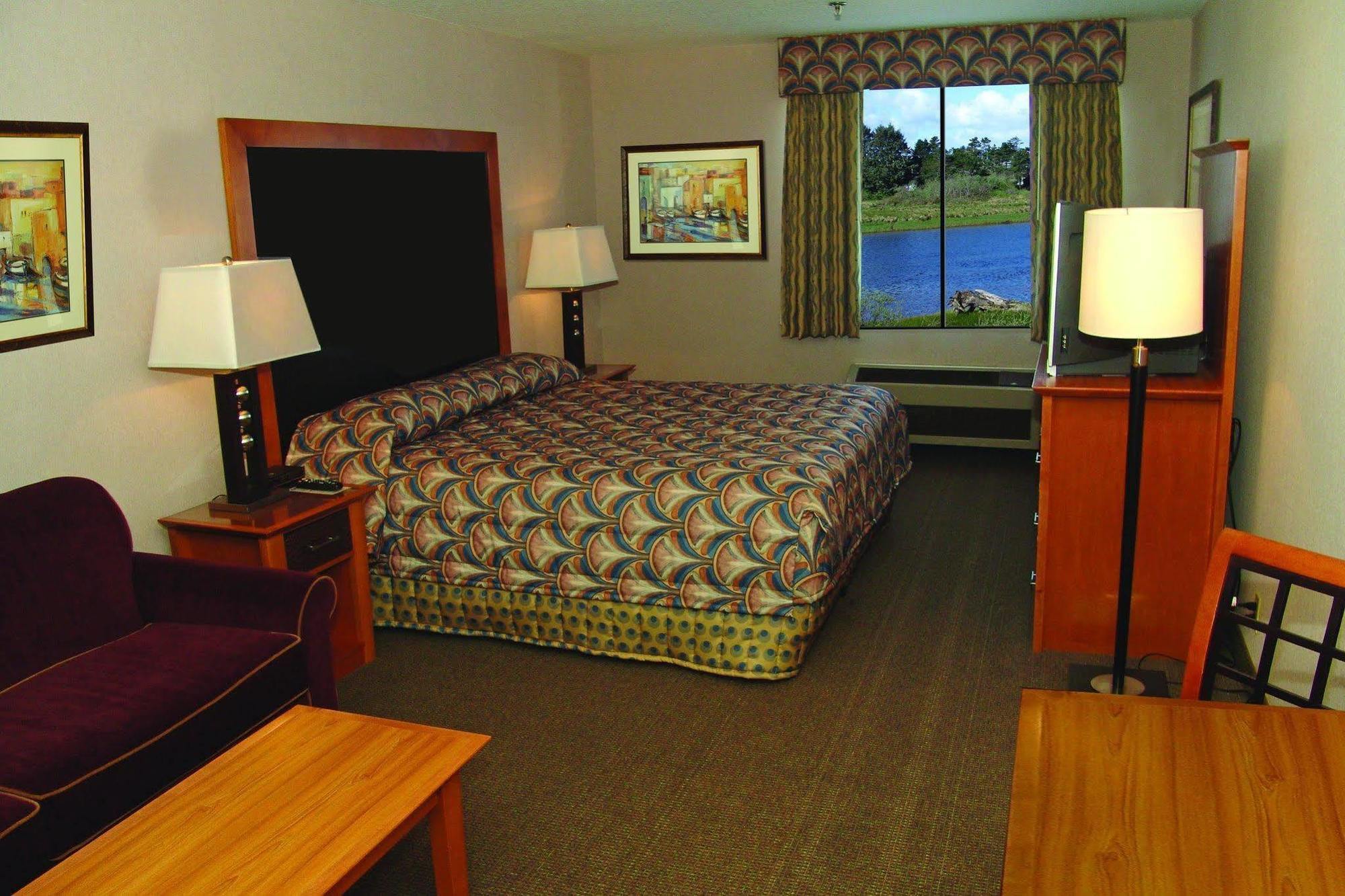Red Lion Inn & Suites Сисайд Номер фото